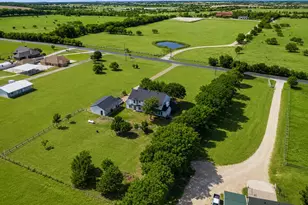 3817 Ganzer Rd W, Denton, TX 76207 - Photo 5