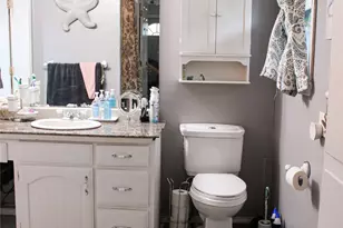110 N Cherry Ln, Granbury, TX 76048 - Photo 7