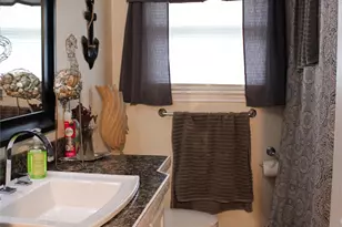 110 N Cherry Ln, Granbury, TX 76048 - Photo 13