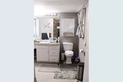 110 N Cherry Lane, Granbury, TX 76048 - Photo 9