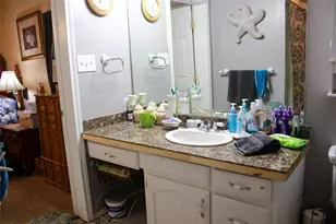 110 N Cherry Ln, Granbury, TX 76048 - Photo 19