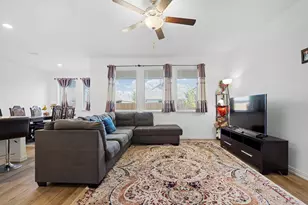 1713 Lake Grove Dr, Little Elm, TX 75068 - Photo 9