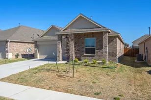 1713 Lake Grove Dr, Little Elm, TX 75068 - Photo 3