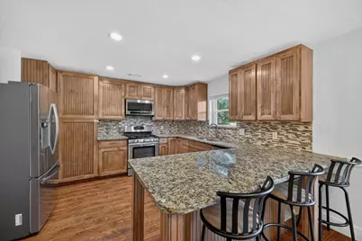 2307 Meadow Creek Drive, Carrollton, TX 75006 - Photo 13