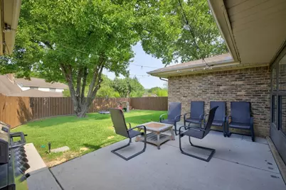 2307 Meadow Creek Drive, Carrollton, TX 75006 - Photo 29
