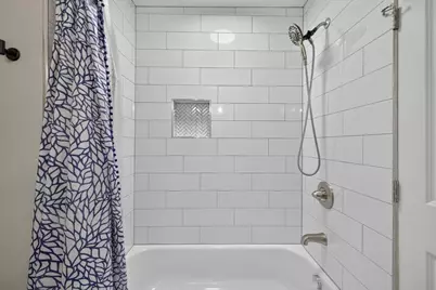 2307 Meadow Creek Drive, Carrollton, TX 75006 - Photo 23