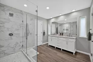 2307 Meadow Creek Dr, Carrollton, TX 75006 - Photo 17