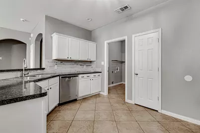 1015 Christine Street, Keene, TX 76031 - Photo 15