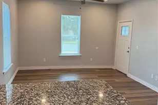 106 W Hull St, Denison, TX 75021 - Photo 5