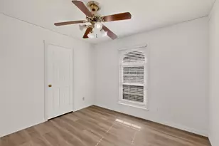 2041 Hemlock Dr, Haltom City, TX 76117 - Photo 17