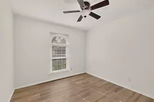 2041 Hemlock Dr, Haltom City, TX 76117 - Photo 15
