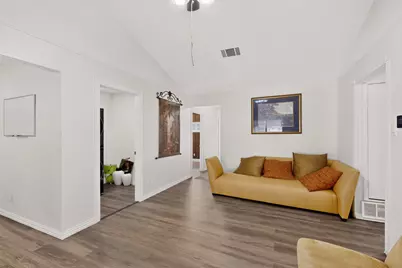 2041 Hemlock Drive, Haltom City, TX 76117 - Photo 5