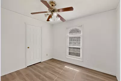 2041 Hemlock Drive, Haltom City, TX 76117 - Photo 17