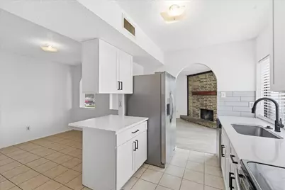 2227 Crockett Drive, Carrollton, TX 75006 - Photo 5