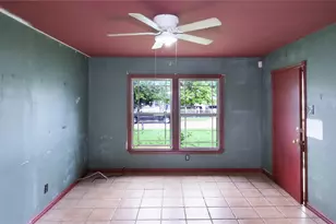 1536 Celeste, Dallas, TX 75217 - Photo 9