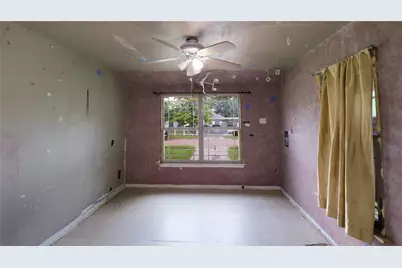 1536 Celeste, Dallas, TX 75217 - Photo 7