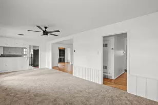 1206 Waggoner Dr, Arlington, TX 76013 - Photo 9