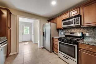 220 Jagoe St, Denton, TX 76201 - Photo 11