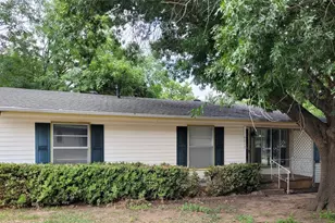 6017 Yeary St, Lake Worth, TX 76135 - Photo 3
