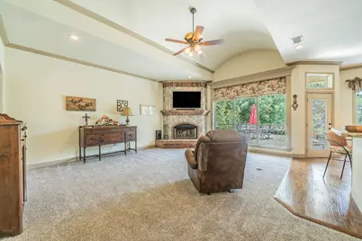 109 Overton Ridge Circle, Weatherford, TX 76088 - Photo 5