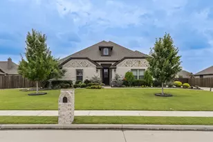 173 Hackney St, Waxahachie, TX 75165 - Photo 1