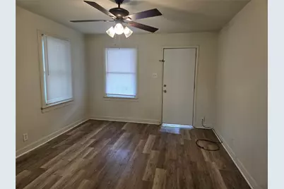 1315 N Robinson Street, Cleburne, TX 76031 - Photo 11