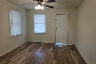 1315 N Robinson St, Cleburne, TX 76031 - Photo 11