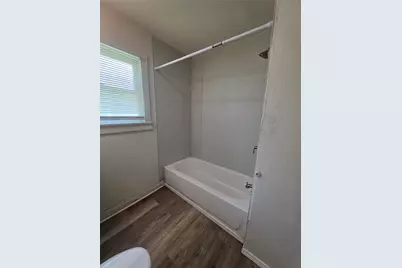 1315 N Robinson Street, Cleburne, TX 76031 - Photo 19