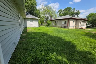 1315 N Robinson St, Cleburne, TX 76031 - Photo 7