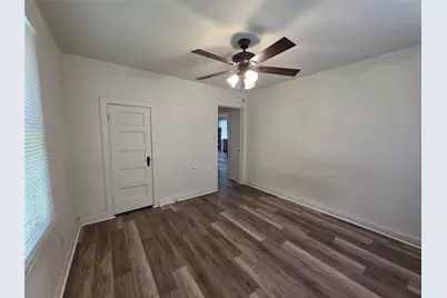 1315 N Robinson Street, Cleburne, TX 76031 - Photo 15