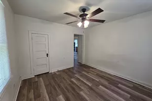 1315 N Robinson St, Cleburne, TX 76031 - Photo 15