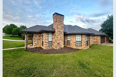 8712 Lake Country Drive, Fort Worth, TX 76179 - Photo 3