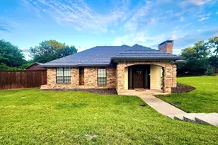 8712 Lake Country Dr, Fort Worth, TX 76179 - Photo 1