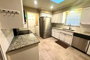 8712 Lake Country Dr, Fort Worth, TX 76179 - Photo 11