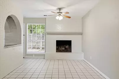 1910 W Sanford Street #A, Arlington, TX 76012 - Photo 11