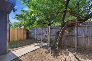 1910 W Sanford St, Arlington, TX 76012 - Photo 25