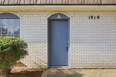 1910 W Sanford Street #A, Arlington, TX 76012 - Photo 3