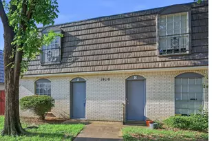 1910 W Sanford St, Arlington, TX 76012 - Photo 5