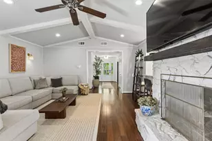 10859 Carissa Dr, Dallas, TX 75218 - Photo 11