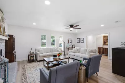 2209 Glen Forest Lane, Plano, TX 75023 - Photo 7