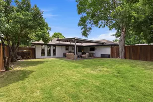 2209 Glen Forest Ln, Plano, TX 75023 - Photo 35