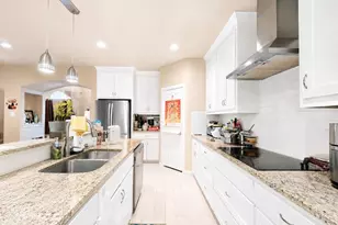 6802 Christina Ln, Garland, TX 75043 - Photo 5