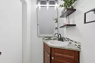 8750 Park Ln, Dallas, TX 75231 - Photo 13