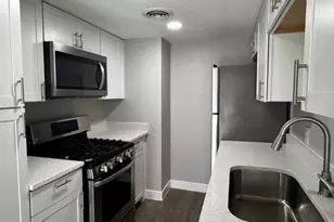 15919 Stillwood St, Dallas, TX 75248 - Photo 5