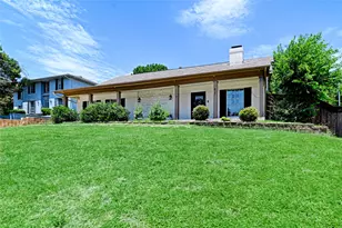 417 San Jose St, Irving, TX 75062 - Photo 3