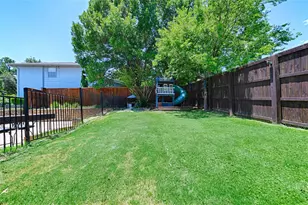 417 San Jose St, Irving, TX 75062 - Photo 21