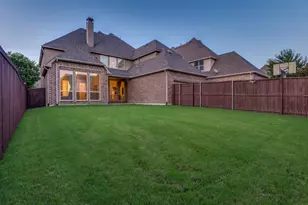 2812 Damsel Bella Blvd, Lewisville, TX 75056 - Photo 33