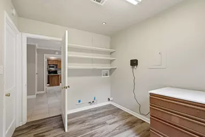 909 Keith Pumphrey Drive, River Oaks, TX 76114 - Photo 15