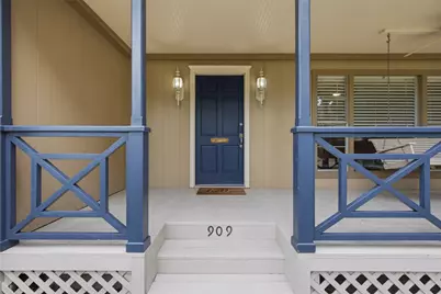 909 Keith Pumphrey Drive, River Oaks, TX 76114 - Photo 3