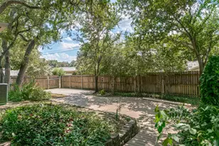 2201 Cambridge Dr, Hurst, TX 76054 - Photo 25